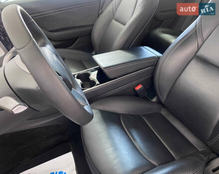 Тесла Модель 3 2020 в Львове на Automoto.ua Черный Тесла Модель 3, объемом двигателя 0 л и пробегом 50 тыс. км за 21950 $, фото 7 на Automoto.ua