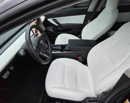 Чорний Тесла Модель 3, об'ємом двигуна 0 л та пробігом 91 тис. км за 20900 $, фото 19 на Automoto.ua