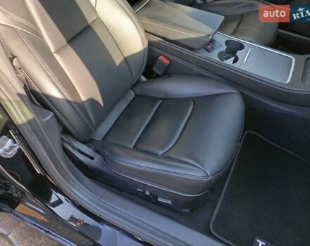 Чорний Тесла Модель 3, об'ємом двигуна 0 л та пробігом 189 тис. км за 14200 $, фото 14 на Automoto.ua