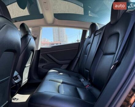 Черный Тесла Модель 3, объемом двигателя 0 л и пробегом 89 тыс. км за 15990 $, фото 9 на Automoto.ua