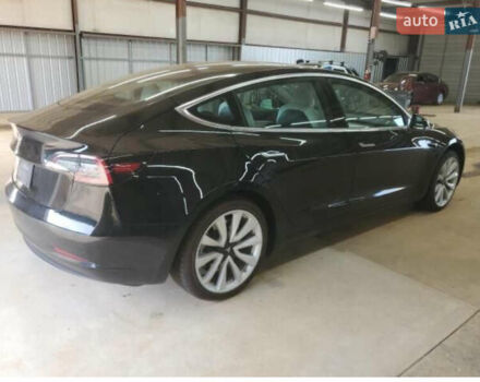 Чорний Тесла Модель 3, об'ємом двигуна 0 л та пробігом 77 тис. км за 18500 $, фото 4 на Automoto.ua