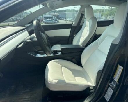 Черный Тесла Модель 3, объемом двигателя 0 л и пробегом 77 тыс. км за 18000 $, фото 3 на Automoto.ua