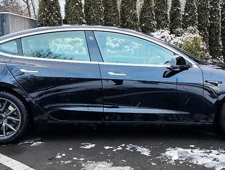 Черный Тесла Модель 3, объемом двигателя 0 л и пробегом 110 тыс. км за 14800 $, фото 5 на Automoto.ua