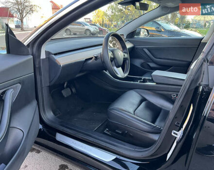 Черный Тесла Модель 3, объемом двигателя 0 л и пробегом 150 тыс. км за 18500 $, фото 36 на Automoto.ua