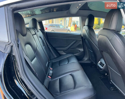 Черный Тесла Модель 3, объемом двигателя 0 л и пробегом 150 тыс. км за 18500 $, фото 48 на Automoto.ua