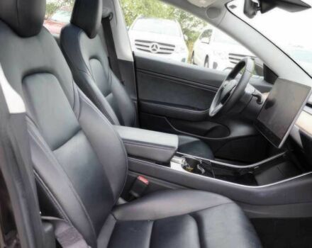 Тесла Модель 3 2020 у Києві на Automoto.ua Чорний Тесла Модель 3, об'ємом двигуна 0 л та пробігом 36 тис. км за 11700 $, фото 8 на Automoto.ua