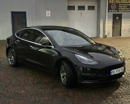 Чорний Тесла Модель 3, об'ємом двигуна 0 л та пробігом 120 тис. км за 13999 $, фото 1 на Automoto.ua