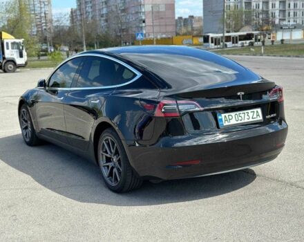Чорний Тесла Модель 3, об'ємом двигуна 0 л та пробігом 65 тис. км за 29999 $, фото 2 на Automoto.ua