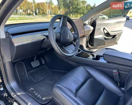 Черный Тесла Модель 3, объемом двигателя 0 л и пробегом 62 тыс. км за 19900 $, фото 30 на Automoto.ua