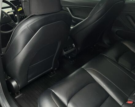 Чорний Тесла Модель 3, об'ємом двигуна 0 л та пробігом 78 тис. км за 16500 $, фото 5 на Automoto.ua