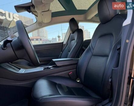 Черный Тесла Модель 3, объемом двигателя 0 л и пробегом 89 тыс. км за 15990 $, фото 8 на Automoto.ua