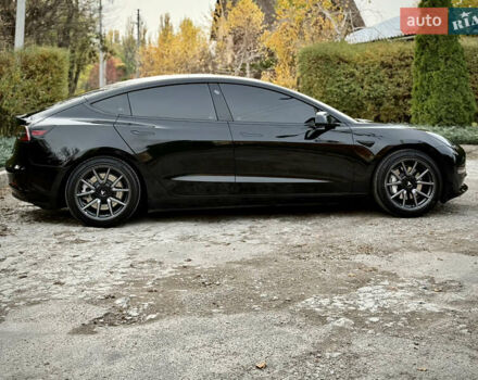 Чорний Тесла Модель 3, об'ємом двигуна 0 л та пробігом 100 тис. км за 15500 $, фото 9 на Automoto.ua