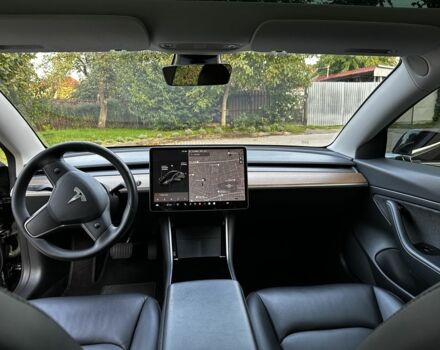 Чорний Тесла Модель 3, об'ємом двигуна 0 л та пробігом 176 тис. км за 15850 $, фото 10 на Automoto.ua