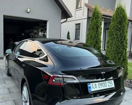 Тесла Модель 3 2020 у Києві на Automoto.ua Чорний Тесла Модель 3, об'ємом двигуна 0 л та пробігом 130 тис. км за 22000 $, фото 2 на Automoto.ua