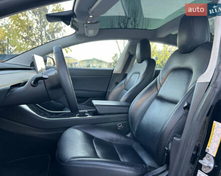 Черный Тесла Модель 3, объемом двигателя 0 л и пробегом 150 тыс. км за 18500 $, фото 38 на Automoto.ua