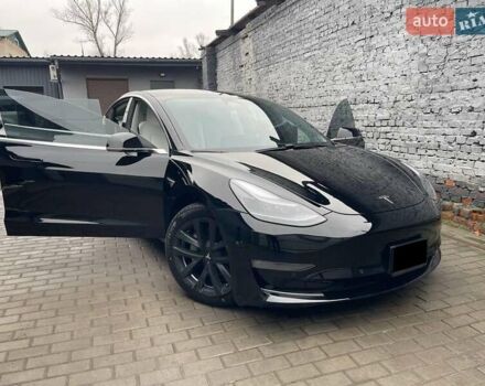Чорний Тесла Модель 3, об'ємом двигуна 0 л та пробігом 30 тис. км за 24900 $, фото 3 на Automoto.ua