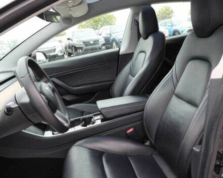 Тесла Модель 3 2020 у Києві на Automoto.ua Чорний Тесла Модель 3, об'ємом двигуна 0 л та пробігом 36 тис. км за 11700 $, фото 7 на Automoto.ua