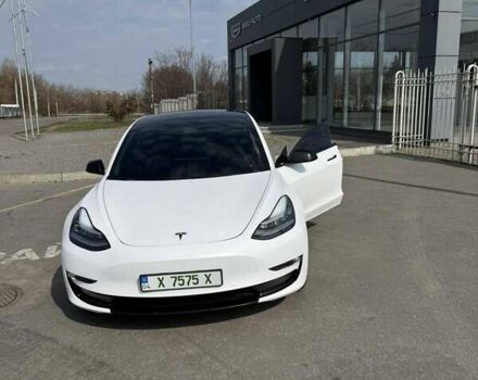 Чорний Тесла Модель 3, об'ємом двигуна 0 л та пробігом 95 тис. км за 19999 $, фото 16 на Automoto.ua