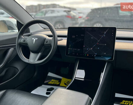 Черный Тесла Модель 3, объемом двигателя 0 л и пробегом 50 тыс. км за 18650 $, фото 18 на Automoto.ua