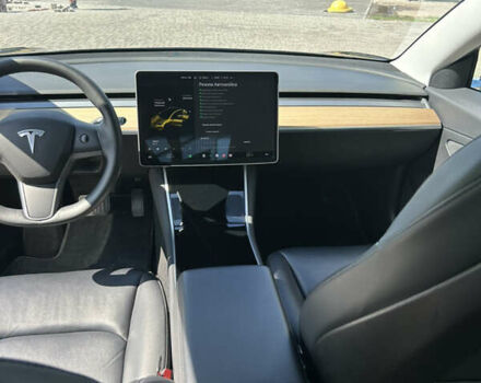 Черный Тесла Модель 3, объемом двигателя 0 л и пробегом 77 тыс. км за 15500 $, фото 5 на Automoto.ua