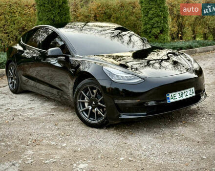 Чорний Тесла Модель 3, об'ємом двигуна 0 л та пробігом 100 тис. км за 15500 $, фото 23 на Automoto.ua