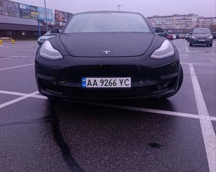 Черный Тесла Модель 3, объемом двигателя 0 л и пробегом 80 тыс. км за 15999 $, фото 7 на Automoto.ua