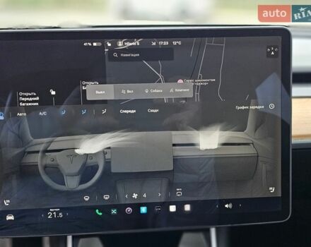 Чорний Тесла Модель 3, об'ємом двигуна 0 л та пробігом 125 тис. км за 17899 $, фото 35 на Automoto.ua