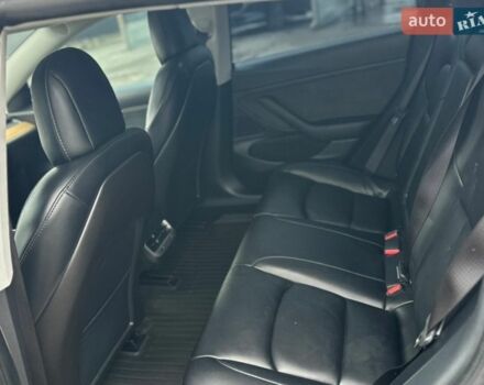 Черный Тесла Модель 3, объемом двигателя 0 л и пробегом 120 тыс. км за 19999 $, фото 5 на Automoto.ua