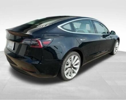 Черный Тесла Модель 3, объемом двигателя 0 л и пробегом 77 тыс. км за 18000 $, фото 2 на Automoto.ua