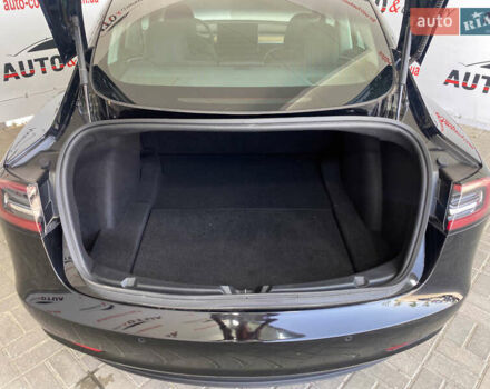 Тесла Модель 3 2020 в Львове на Automoto.ua Черный Тесла Модель 3, объемом двигателя 0 л и пробегом 50 тыс. км за 21950 $, фото 4 на Automoto.ua