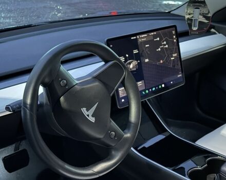 Чорний Тесла Модель 3, об'ємом двигуна 0 л та пробігом 120 тис. км за 13999 $, фото 10 на Automoto.ua