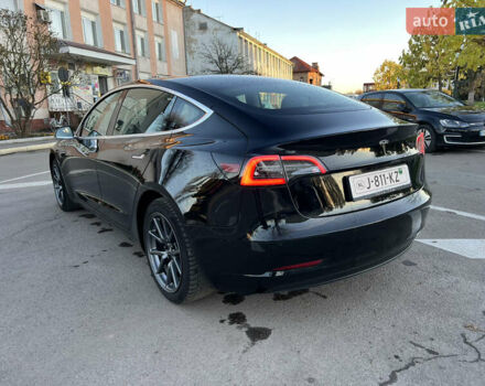 Черный Тесла Модель 3, объемом двигателя 0 л и пробегом 150 тыс. км за 18500 $, фото 63 на Automoto.ua