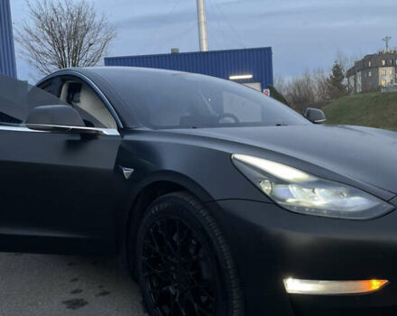 Чорний Тесла Модель 3, об'ємом двигуна 0 л та пробігом 103 тис. км за 19000 $, фото 26 на Automoto.ua