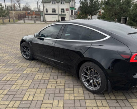Чорний Тесла Модель 3, об'ємом двигуна 0 л та пробігом 117 тис. км за 18200 $, фото 15 на Automoto.ua