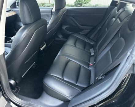 Чорний Тесла Модель 3, об'ємом двигуна 0 л та пробігом 176 тис. км за 15850 $, фото 9 на Automoto.ua