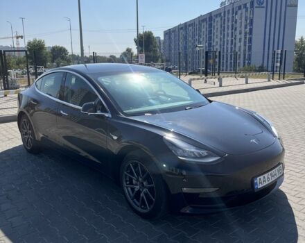 Чорний Тесла Модель 3, об'ємом двигуна 0 л та пробігом 130 тис. км за 15999 $, фото 1 на Automoto.ua