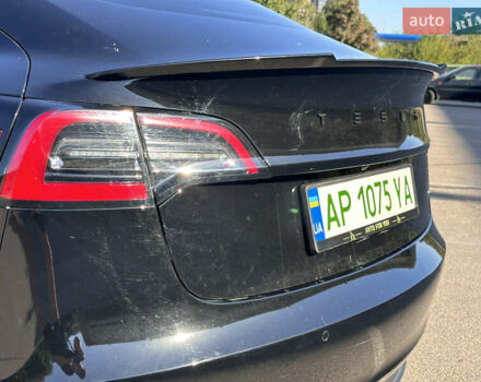 Черный Тесла Модель 3, объемом двигателя 0 л и пробегом 62 тыс. км за 19900 $, фото 25 на Automoto.ua