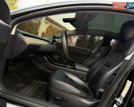 Чорний Тесла Модель 3, об'ємом двигуна 0 л та пробігом 100 тис. км за 15500 $, фото 28 на Automoto.ua
