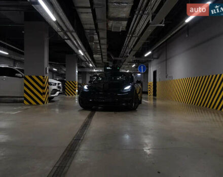 Тесла Модель 3 2020 у Одесі на Automoto.ua Чорний Тесла Модель 3, об'ємом двигуна 0 л та пробігом 134 тис. км за 13000 $, фото 10 на Automoto.ua