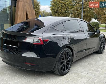 Чорний Тесла Модель 3, об'ємом двигуна 0 л та пробігом 106 тис. км за 15900 $, фото 5 на Automoto.ua