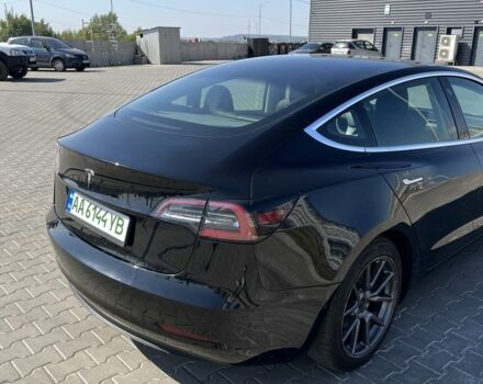 Чорний Тесла Модель 3, об'ємом двигуна 0 л та пробігом 130 тис. км за 15999 $, фото 3 на Automoto.ua