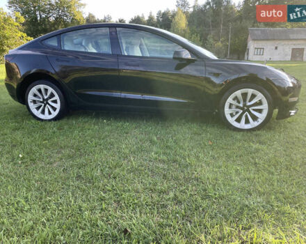 Тесла Модель 3 2020 у Бродах на Automoto.ua Чорний Тесла Модель 3, об'ємом двигуна 0 л та пробігом 69 тис. км за 12500 $, фото 1 на Automoto.ua