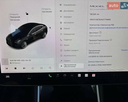 Чорний Тесла Модель 3, об'ємом двигуна 0 л та пробігом 120 тис. км за 15999 $, фото 13 на Automoto.ua