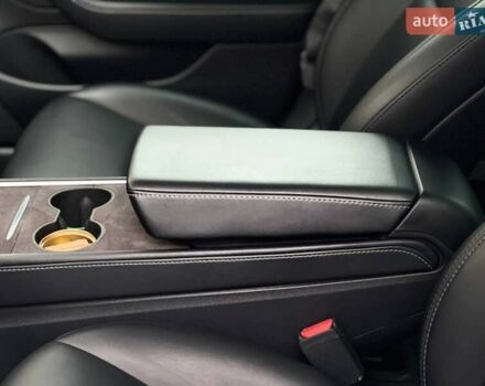 Тесла Модель 3 2021 у Києві на Automoto.ua Чорний Тесла Модель 3, об'ємом двигуна 0 л та пробігом 40 тис. км за 22990 $, фото 36 на Automoto.ua
