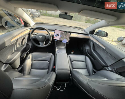 Тесла Модель 3 2021 у Львові на Automoto.ua Чорний Тесла Модель 3, об'ємом двигуна 0 л та пробігом 60 тис. км за 19000 $, фото 20 на Automoto.ua
