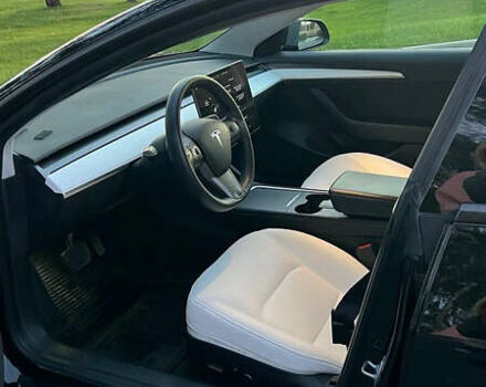 Чорний Тесла Модель 3, об'ємом двигуна 0 л та пробігом 126 тис. км за 23999 $, фото 11 на Automoto.ua