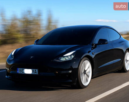 Чорний Тесла Модель 3, об'ємом двигуна 0 л та пробігом 90 тис. км за 23500 $, фото 10 на Automoto.ua