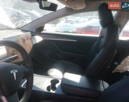Чорний Тесла Модель 3, об'ємом двигуна 0 л та пробігом 48 тис. км за 12900 $, фото 7 на Automoto.ua
