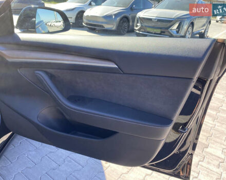 Черный Тесла Модель 3, объемом двигателя 0 л и пробегом 61 тыс. км за 26800 $, фото 12 на Automoto.ua