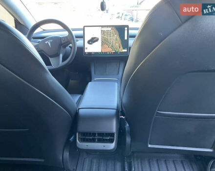 Чорний Тесла Модель 3, об'ємом двигуна 0 л та пробігом 68 тис. км за 21200 $, фото 26 на Automoto.ua